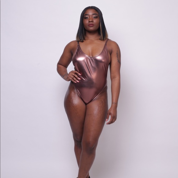 EVERYTHING $10 LIMITED TIME ONLY - Picture 6 of 8